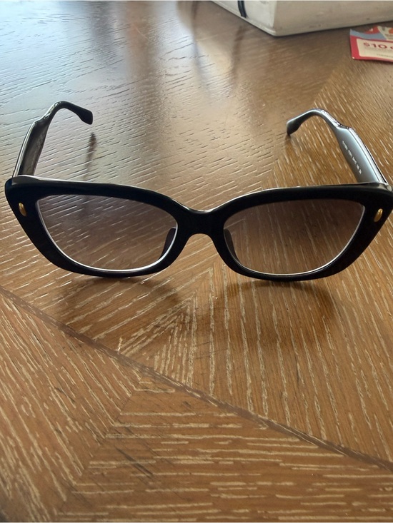 Tory Burch Accessories - Tory Burch - Classic Black Cat-Eye Women's Eyeglasses - like new